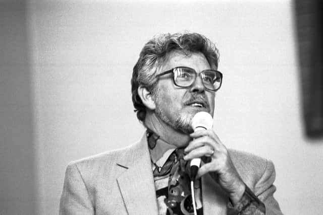 Australian entertainer and artist Rolf Harris at Broomhouse Primary School in Edinburgh, March 1993.