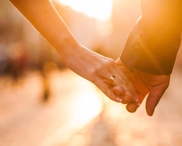 Celebrating 30 years of married life. Photo: Adobe