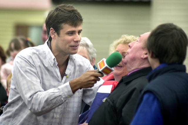 Channel 4 's The Big Breakfast filmed an outside broadcast from Marton Mere Caravan Park in Blackpool in 2002
Presenter Richard Bacon interviews a local