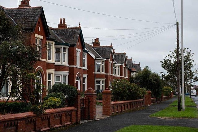 Average house price = £127,000