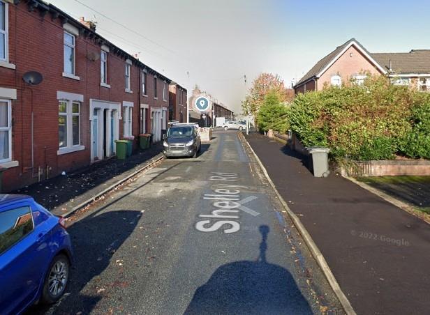 What: Some carriageway incursion 
Why: [Utility asset works] ASHTON ON RIBBLE V9162 - PON 1042387 - Overlay  - Lay approx 7m of Duct 54/56 in footway to link existing BT Boxes to facilitate spine cabling works. 
When: April 3- April 5