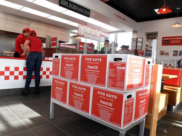 Five Guys use peanut oil to fry their food.