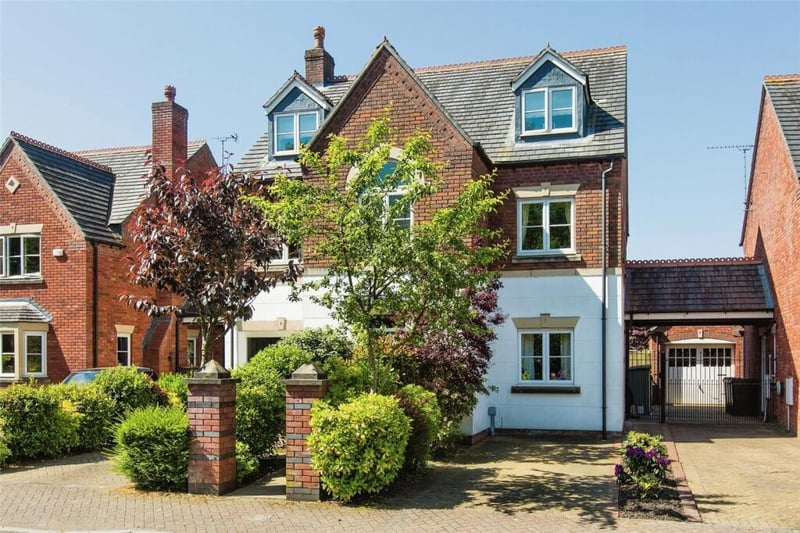 Secluded 4 bed Fulwood family home with regal classy interior design