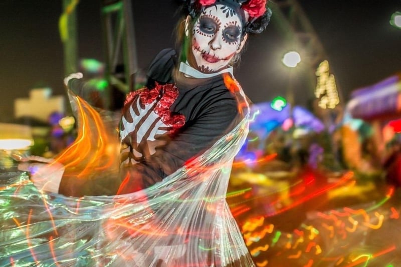 Day of the Dead Festival Returns to Southport Pleasureland: The highly anticipated Mexican-themed fiesta, is set to be the event of the season with a jampacked programme of acts and entertainment, transporting visitors to a world of enchantment, with thrilling fire eaters, talented grinders, and mesmerising fire spinners; who will undoubtedly captivate audiences with their awe inspiring and jaw dropping routines.
Dates: November 3rd, 4th, and 5th
- Location: Southport Pleasureland, Southport, UK