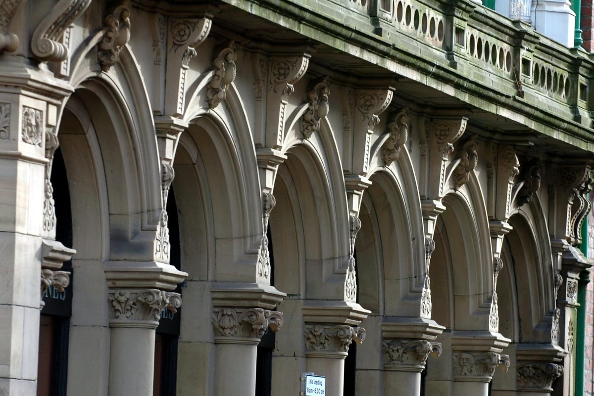 23 stunning pictures of architecture found on Preston streets - if only you look up to the skies