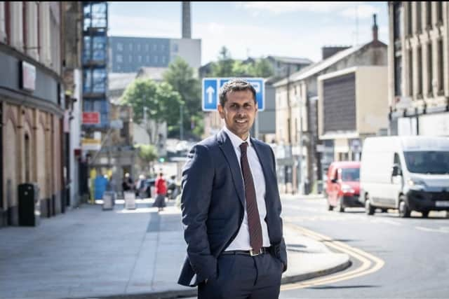 The leader of Burnley Council Coun. Afrasiab Anwar and nine other councillors have resigned from the Labour Party over Sir Keir Starmer's decision not to push for a ceasefire in Gaza.