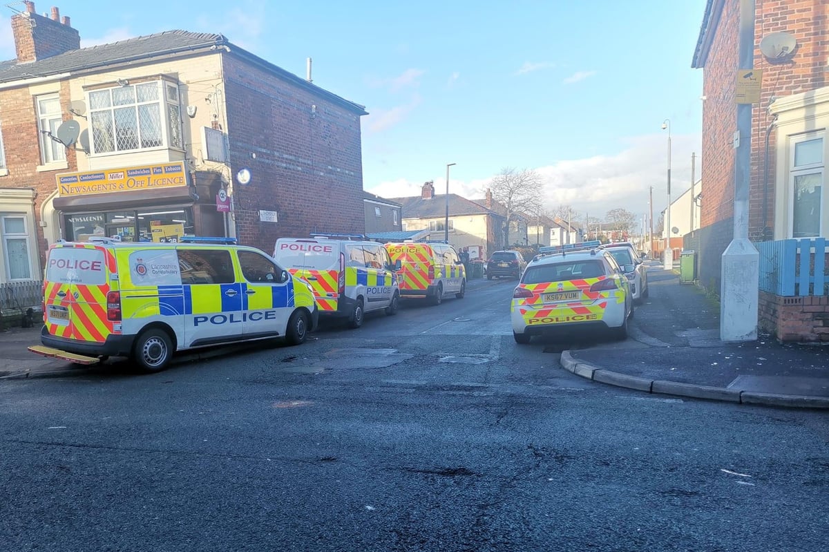 Police cordon in place after incident in Thompson Street Ribbleton