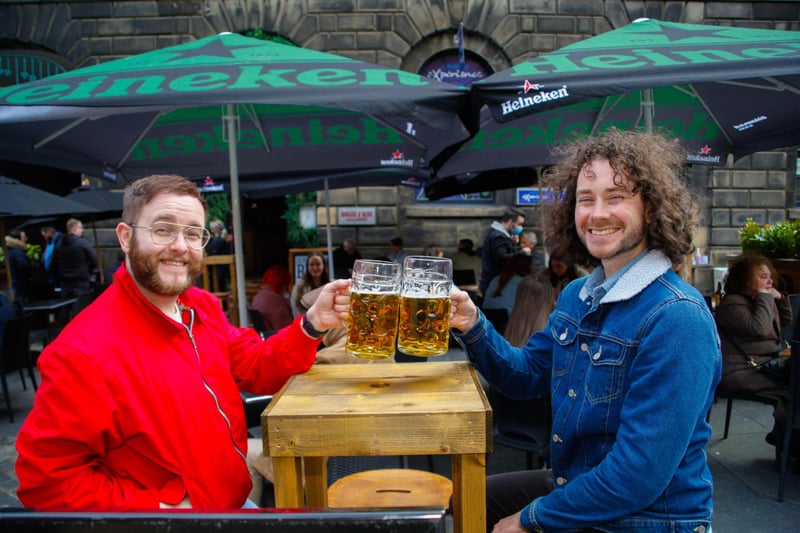 Mark and David share a beer in Burgers and Beer, High Street. (Photo by Scott Louden)