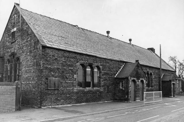 We can't figure out which school this in Leyland - pictured in 1974. Does anyone know it? Let us know.