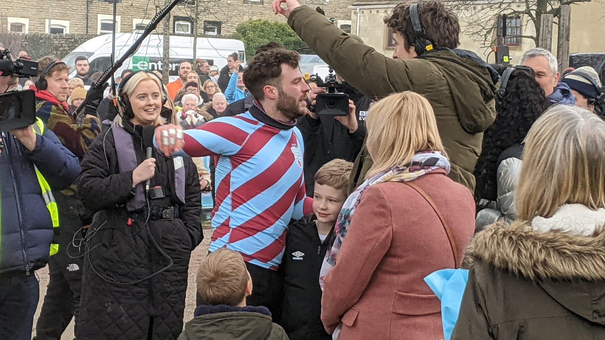 Radio 1 DJ Jordan North arrives in &#8216;happy place&#8217; Burnley as he finishes 100-mile Comic Relief rowing challenge