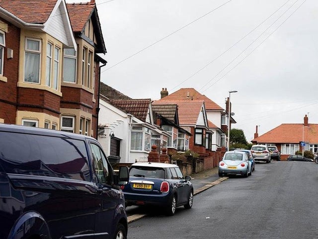 Average house price = £145,000