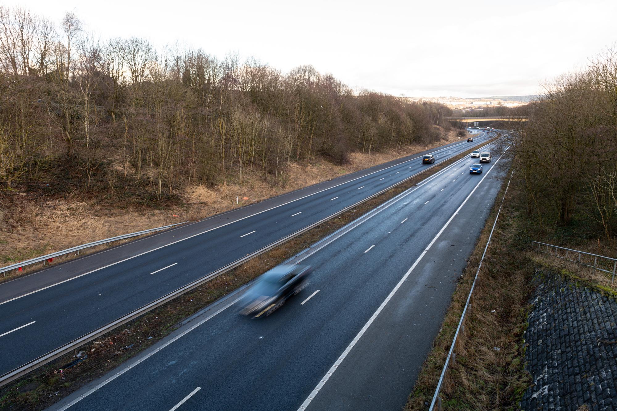 Multiple vehicle collision shuts lanes and causes 60 minute delays on M65