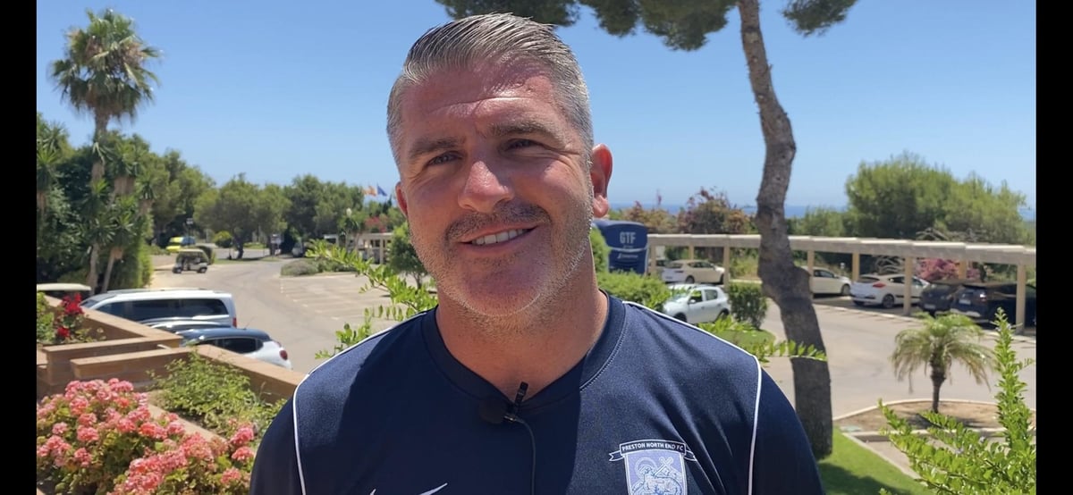 Preston North End boss Ryan Lowe praises former Burnley man Robbie Brady's leadership
