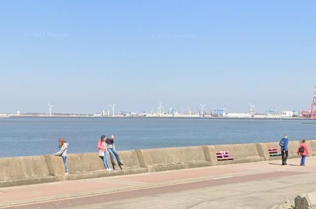 New Brighton Beach,
Wallasey CH45 2NW
Rated 4.6 on Google
Here, you can enjoy a stroll along this long stretch of promenade while you take in views of the Liverpool city skyline. There's also plenty of facilities nearby.