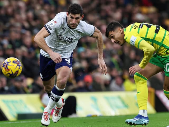 Preston North End's Ched Evans battles for possession with Norwich City's Dimitris Giannoulis (photo: Lee Parker/CameraSport)