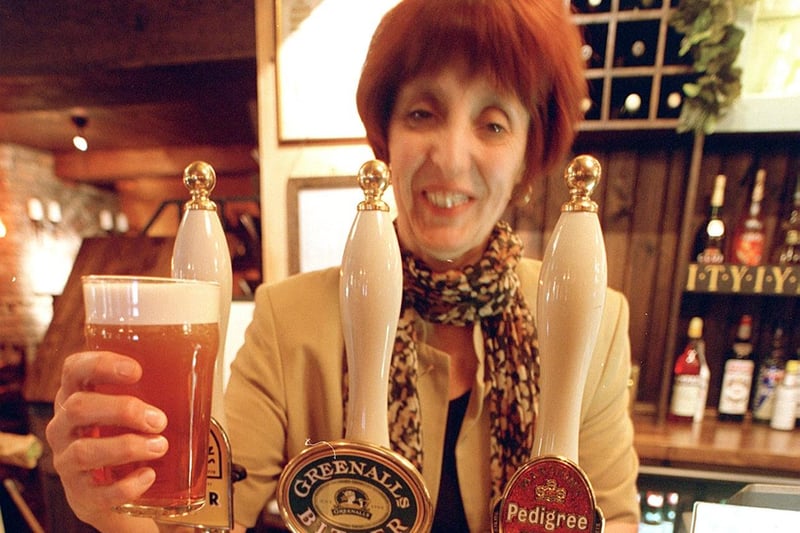 Val Appleton, landlady of the Fleece pub in Penwortham in 1998