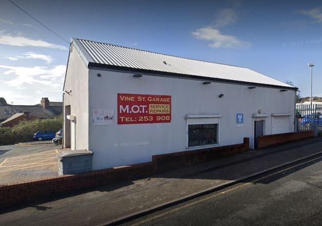 Vine Street Garage achieves 4.8 out of 5 on Google Reviews.
One of the most recent reviews said: "For repairs, services and Mot you can't get any better than here. It's hard finding a decent mechanic that you can trust, I won't go anywhere else."