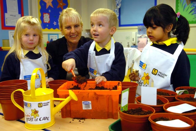 Pupils from Fulwood and Cadley Primary School got their hands dirty to plant daffodil bulbs for the Marie Curie Cancer Care Mini Pots of Care schools fundraising initative, in partnership with Yellow Pages. Community fundraising manager Lyn Fenton was on hand to help Demi-Leigh Graham, aged 4, Harry Moss, aged 4, and Alenne Raza, aged 4, plant their bulbs for spring