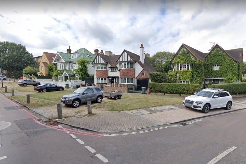In Roehampton North West in the London Borough of Wandsworth, prices increased to £1.36 million, up by 172.7% from £498,500. Sales were down by 29%, falling from 21 to 15 transactions.