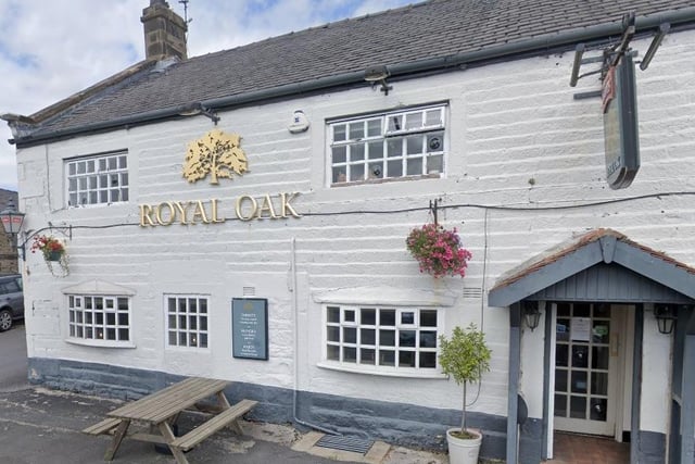 Royal Oak on Blackburn Old Road, Hoghton, has a rating of 4.6 out of 5 from 828 Google reviews