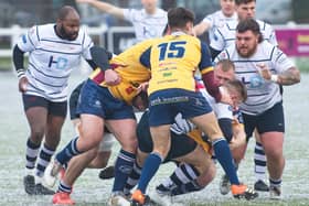 Match action from Hoppers win over Rotherham Titans (photo: Mike Craig)