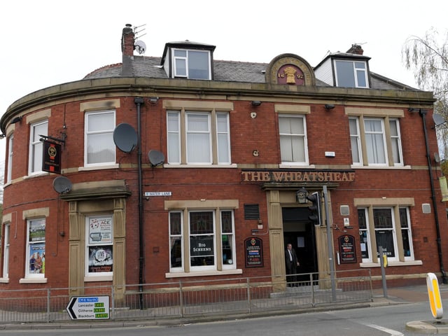 An impressive Victorian corner pub in Preston known for its characterful interior and outdoor seating area for enjoying drinks when the sun is out.