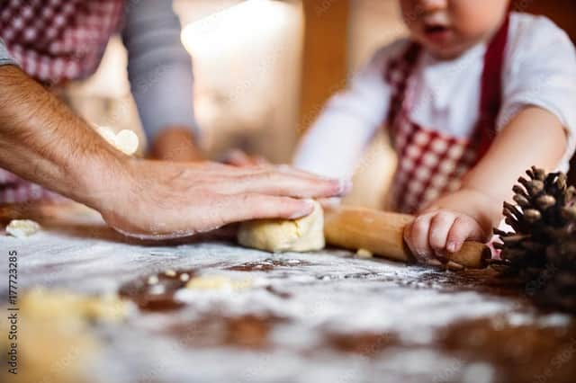 Baking a gift for Christmas. Photo: Adobe