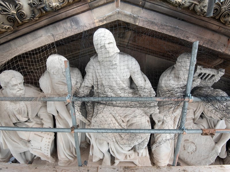 The pinnacle of the pediment containing the Harris Museum's statue family
