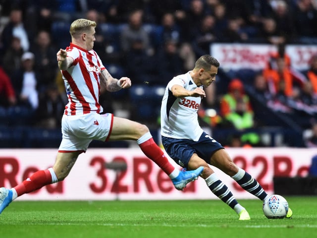 Ex-QPR manager, Ian Holloway, has admitted he tried to sign Billy Bodin before the winger joined Preston North End in 2018. The 29-year-old has scored three goals and assisted another three in 12 league appearances for Oxford united this season. (Quest)