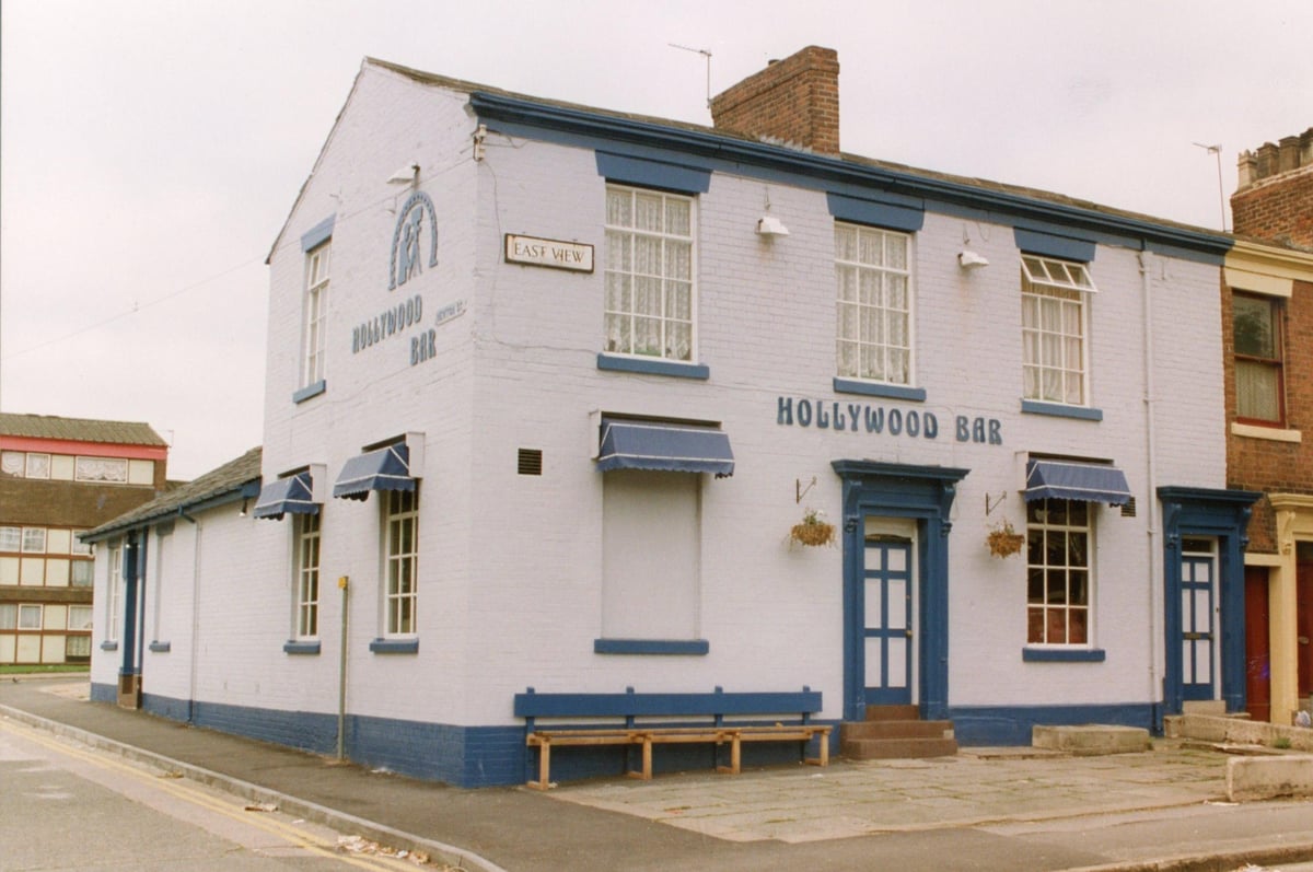 Here's 33 boozy picture memories of Preston's forgotten and long lost pubs