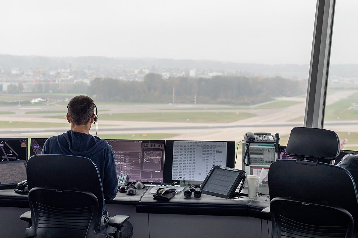 air traffic controller jobs uk