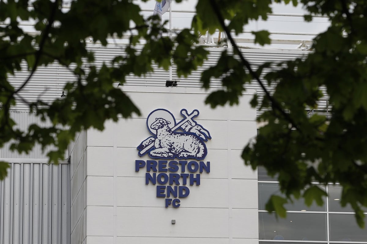 What was said during the meeting between Preston North End bosses and supporters' groups