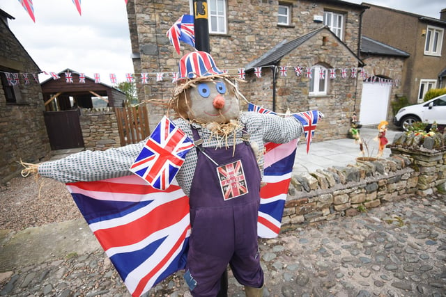 Marking the forhcoming royal event at Wray Scarecrow Festival.