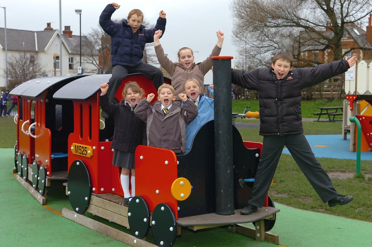 32 picture memories showing what life was like on the Fylde Coast back in 2007