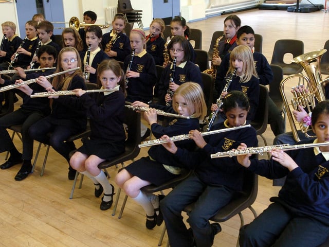 Fulwood and Cadley Primary School pupils learn musicianship during 2007
