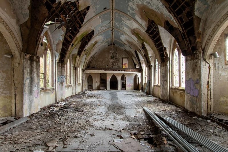 A large abandoned room (February 2023)