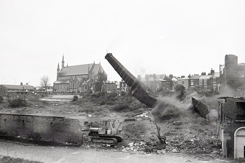 Chimneys getting demolished at St George's Road Mill, Preston
June 1986
