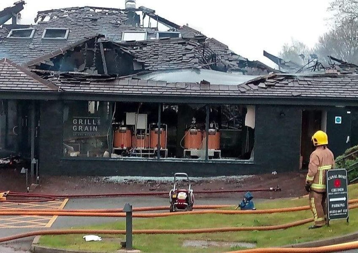 Burned-out Chorley pub which was "a good night out" to be converted into offices
