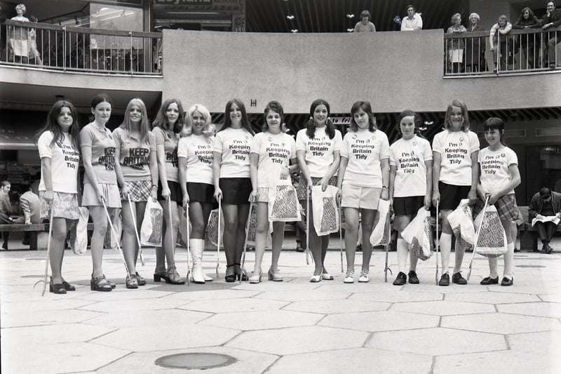 Guild Litter Girls at St George's Shopping Centre, Preston August 1972