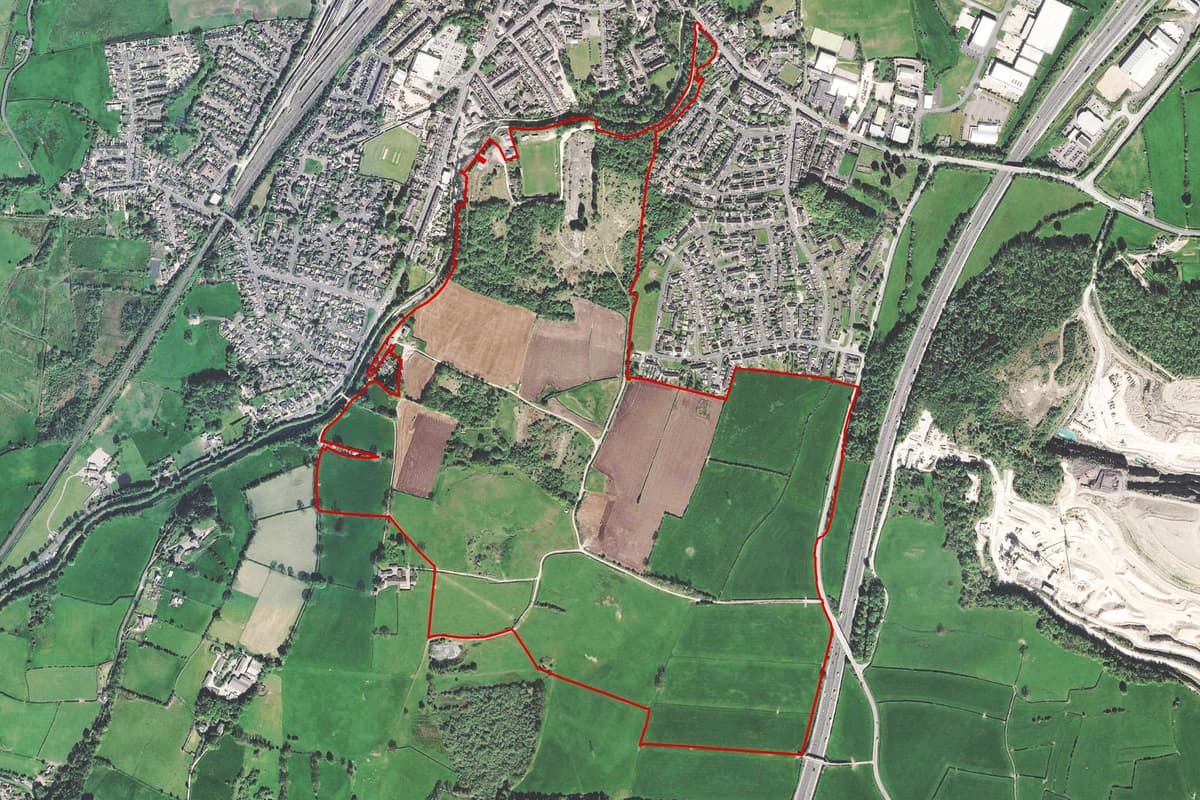 Plans to build 1,300 homes on 200 -acre site to create new ...