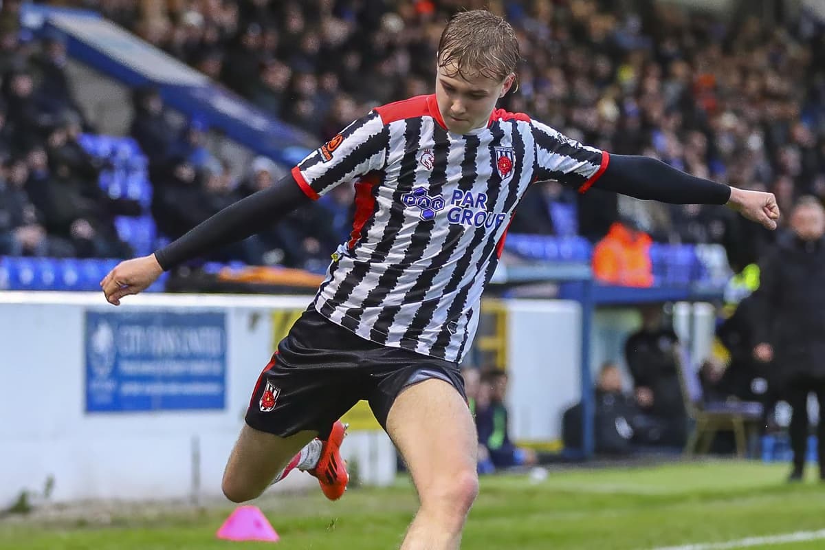 Farsley Celtic 0, Chorley 1: βOrmerod strikes sends the Magpies back to top of table Farsley Celtic 0, Chorley 1: βOrmerod strikes sends the Magpies back to top of table