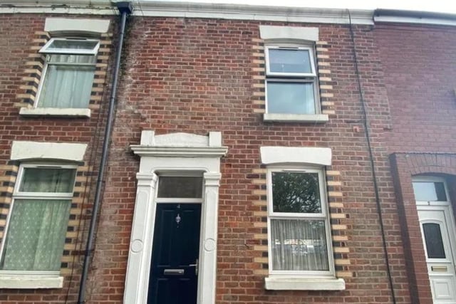 This 2 bed terraced house on St Lukes Place if for sale for offers over £90,000