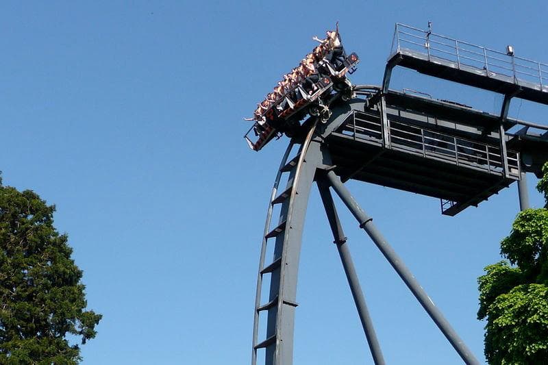 Obviation Tower Ride Alton Towers visitors forced to climb down from Oblivion as ride stops ...