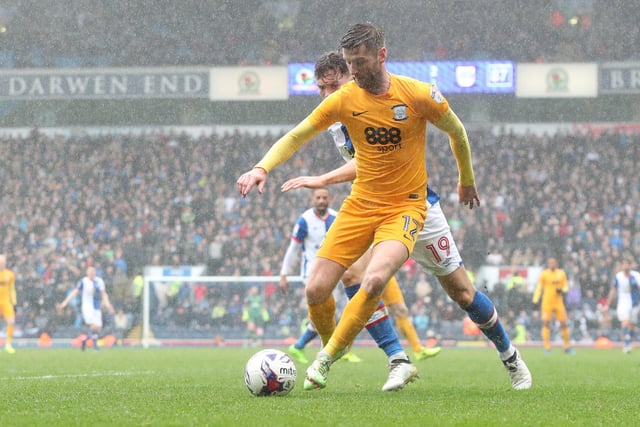 Preston North End's Paul Gallagher and Blackburn Rovers' Sam Gallagher