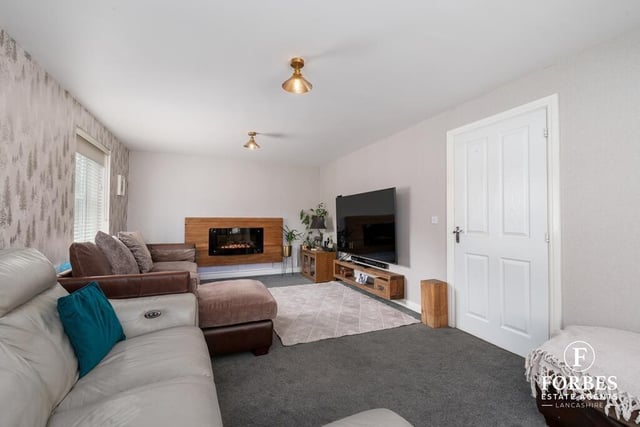 Fir Tree Grove, Clayton-le-Woods, PR6 (Credit: Forbes Estate Agents)
