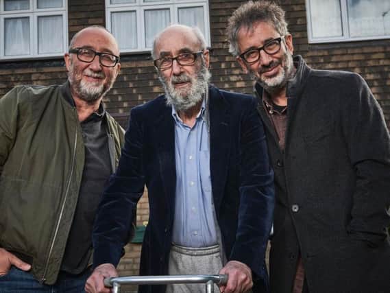 David Baddiel (right) with brother Ivor (left) and dad Colin