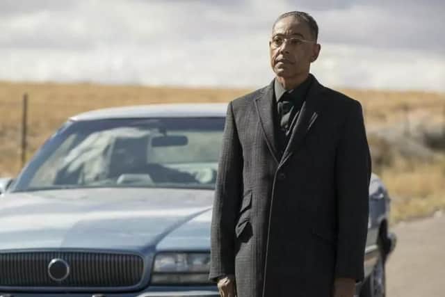 Steel beneath the smile: Gus Fring is back (Photo: Netflix)