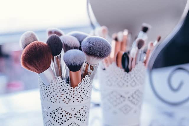 You will have the opportunity to gain hands on experience working within a very professional but friendly team on various services a beauty therapist business provides