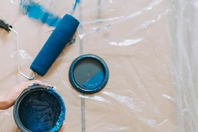 A painter and decorator could work on a variety of domestic and industrial projects, ranging from redecorating homes to applying heavy-duty finishes to large structures like bridges