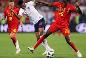 Marcus Rashford takes on Dedryk Boyata